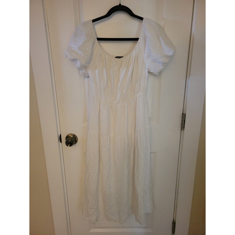 Gorgeous white flowing layered summer dress size large